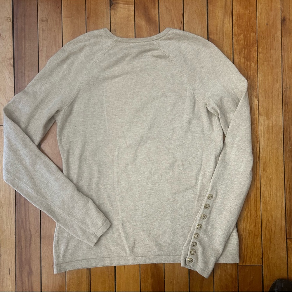 J McLaughlin Jamey Sweater XS Oatmeal Crewneck Button Trim Raglan Coastal Preppy - Picture 2 of 8